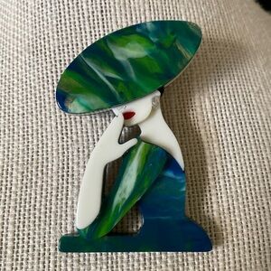 Retro 60’s Classy Lady Brooch